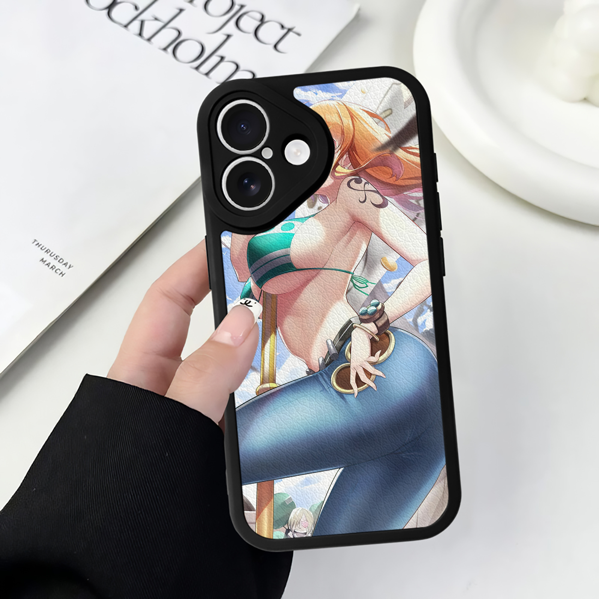 （画像用） ワンピース ONE PIECE 【iPhone 16シリーズ対応】シリコンスマホケース（レザー調） 材質：シリコン